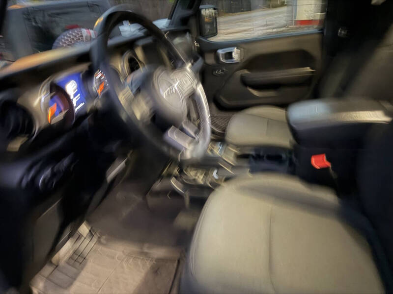 2020 Jeep Gladiator Sport