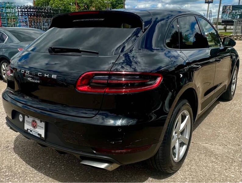 2017 Porsche Macan