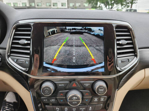 2022 Jeep Grand Cherokee WK Laredo E