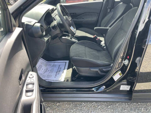 2020 Nissan Kicks S