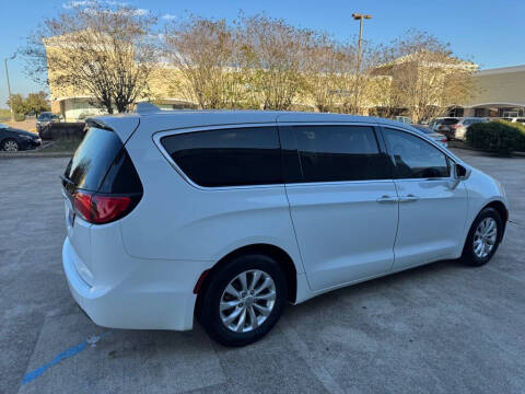 2018 Chrysler Pacifica Touring Plus