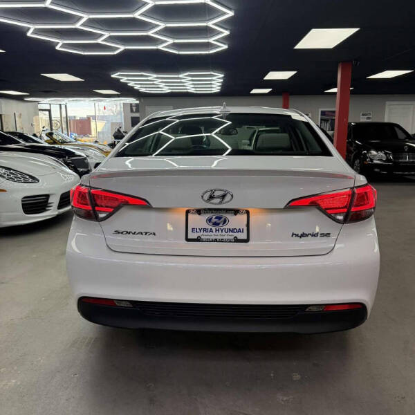 2017 Hyundai Sonata Hybrid SE