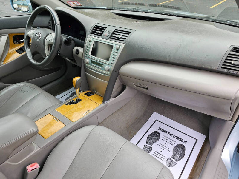 2007 Toyota Camry XLE photo 28