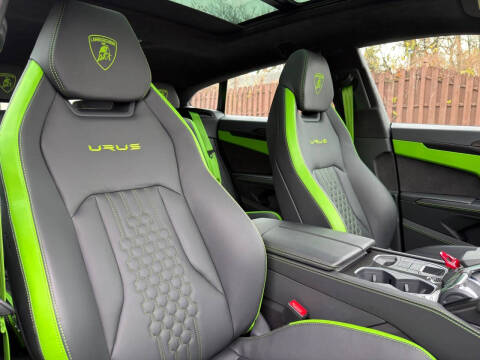 2024 Lamborghini Urus S