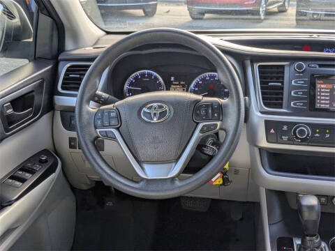2018 Toyota Highlander LE