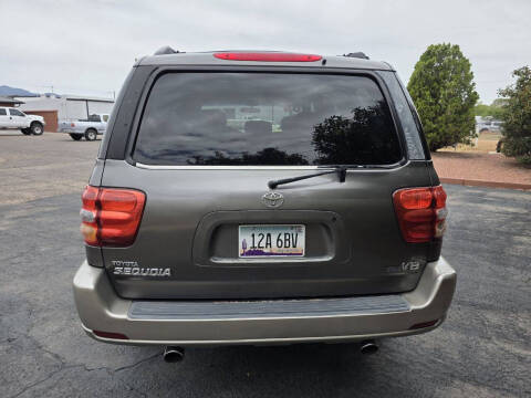 2004 Toyota Sequoia SR5