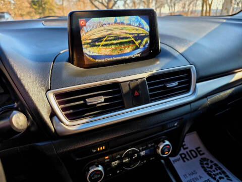 2017 Mazda MAZDA3 Touring