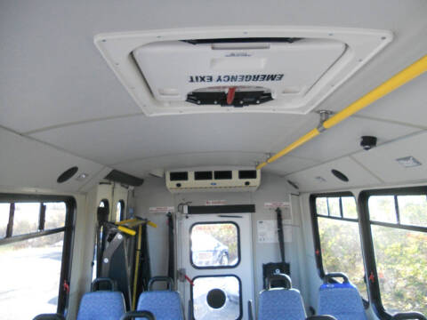 2013 Ford E-Series E-450 SD