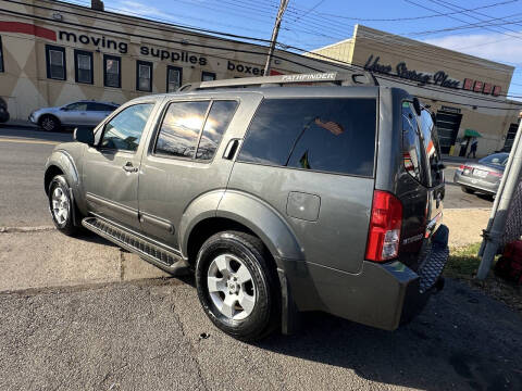 2007 Nissan Pathfinder SE