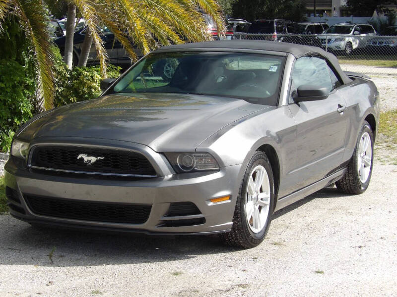 2013 Ford Mustang V6