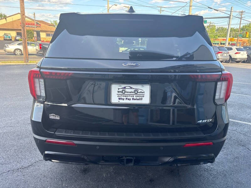 2025 Ford Explorer ST-Line