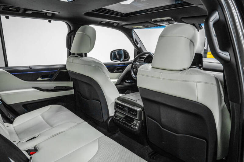 2024 Lexus LX 600 Luxury