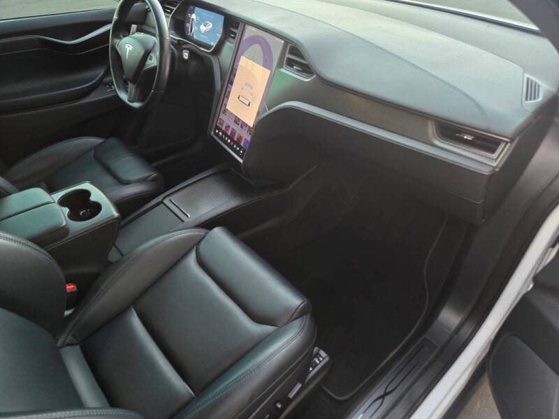 2021 Tesla Model X Performance