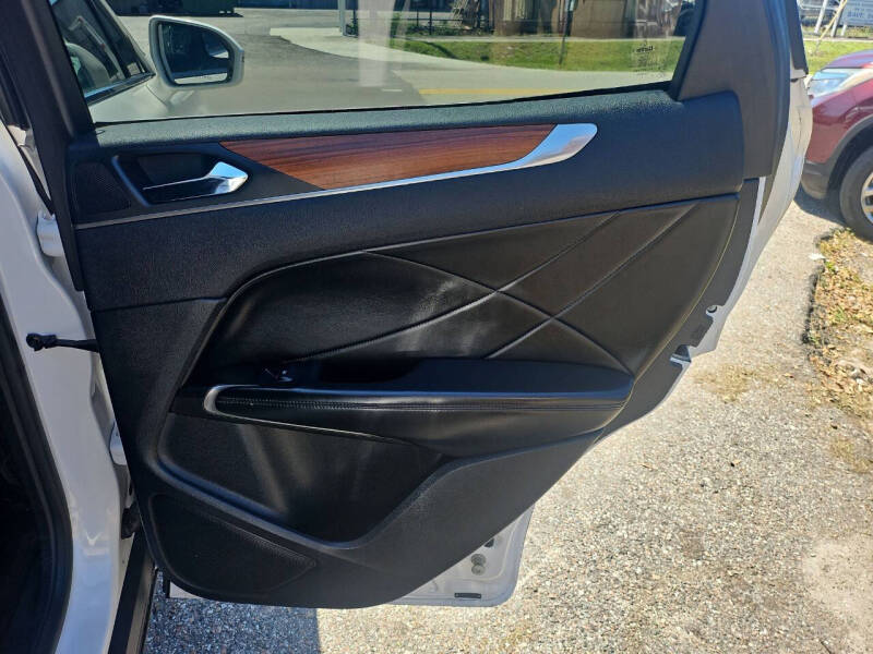 2017 Lincoln MKC Select