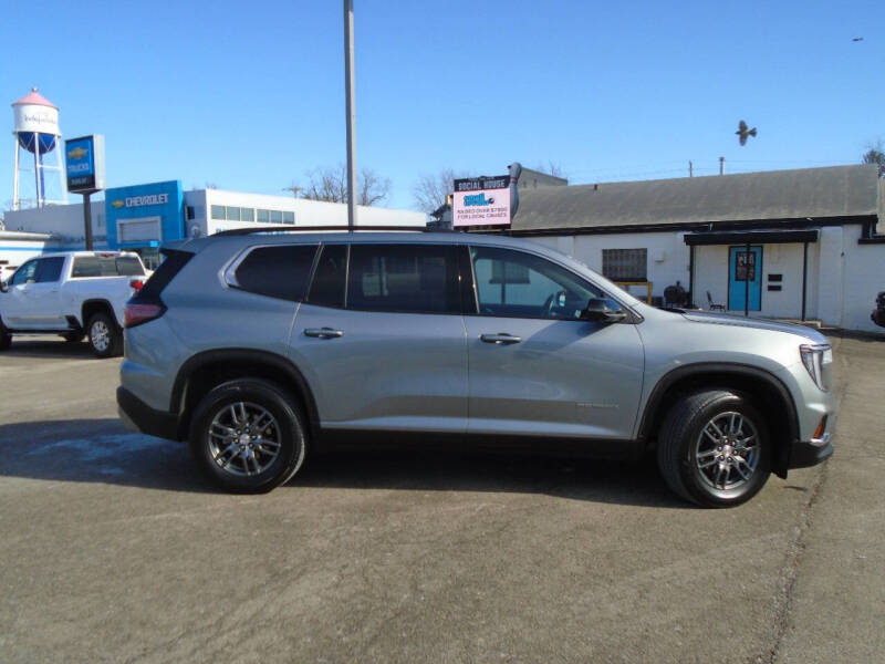 2025 GMC Acadia Elevation
