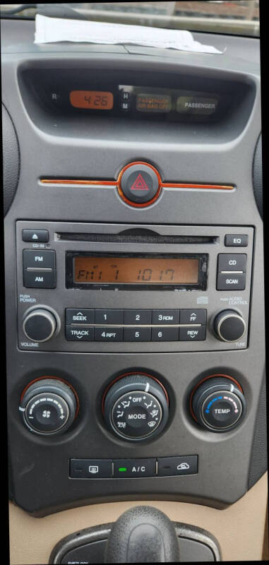 2007 Kia Rondo