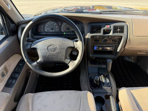 2002 Toyota 4Runner SR5