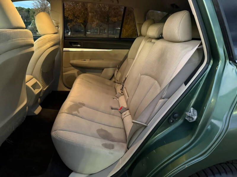 2010 Subaru Outback 2.5i Premium