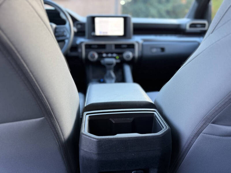 2025 Toyota Tacoma SR5