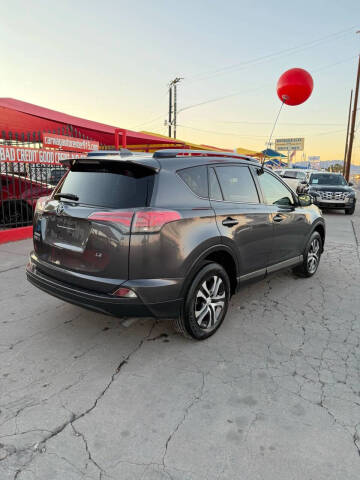 2017 Toyota RAV4 LE