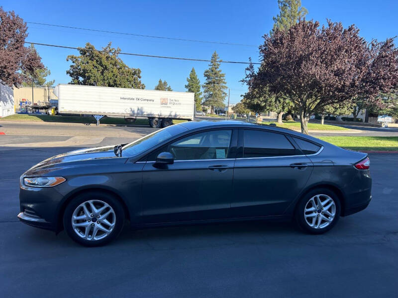 2016 Ford Fusion S photo 10