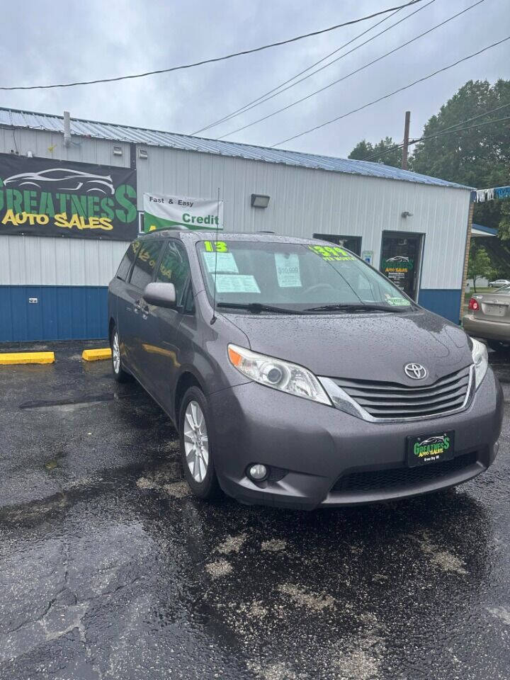 2013 Toyota Sienna for sale at GREATNESS AUTO SALES in Green Bay, WI