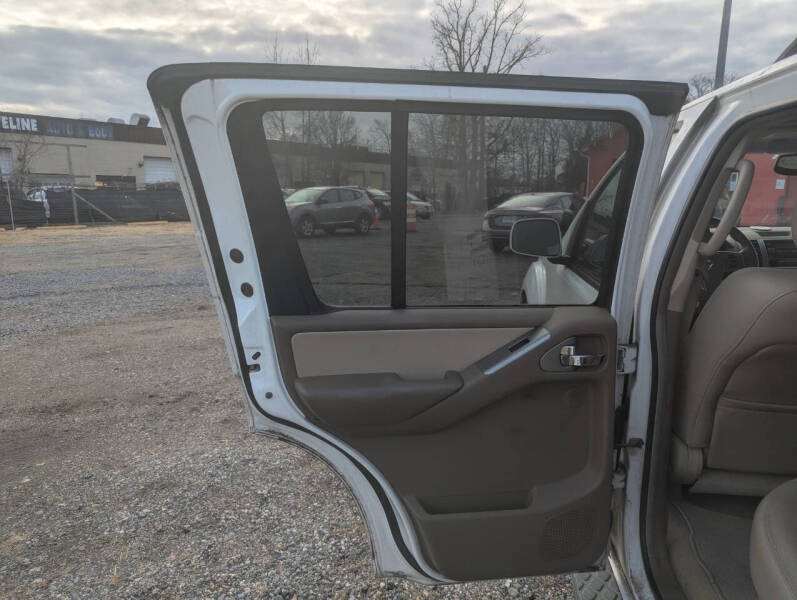 2006 Nissan Pathfinder SE