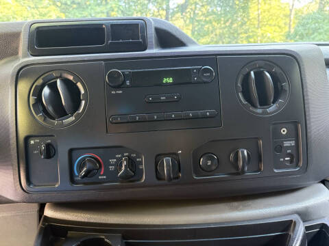 2014 Ford E-Series E-250