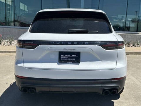2022 Porsche Cayenne