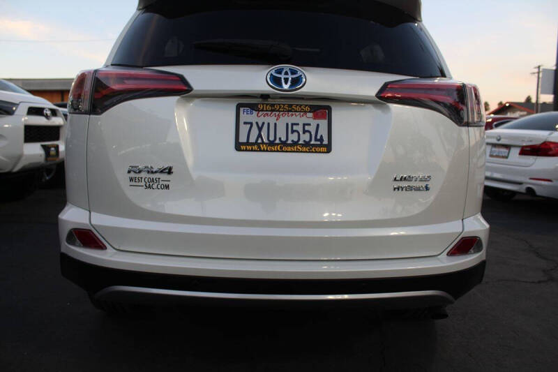 2017 Toyota RAV4 Hybrid Limited