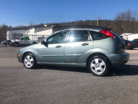 2005 Ford Focus ZX5 SES