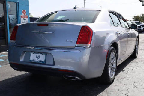 2016 Chrysler 300 C
