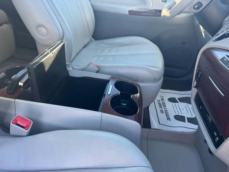 2012 Toyota Sienna Limited 7-Passenger