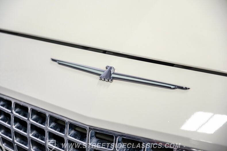 2002 Ford Thunderbird Deluxe