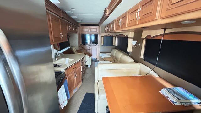2013 Freightliner XCM Chassis