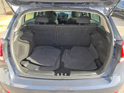 2016 Kia Forte5 LX