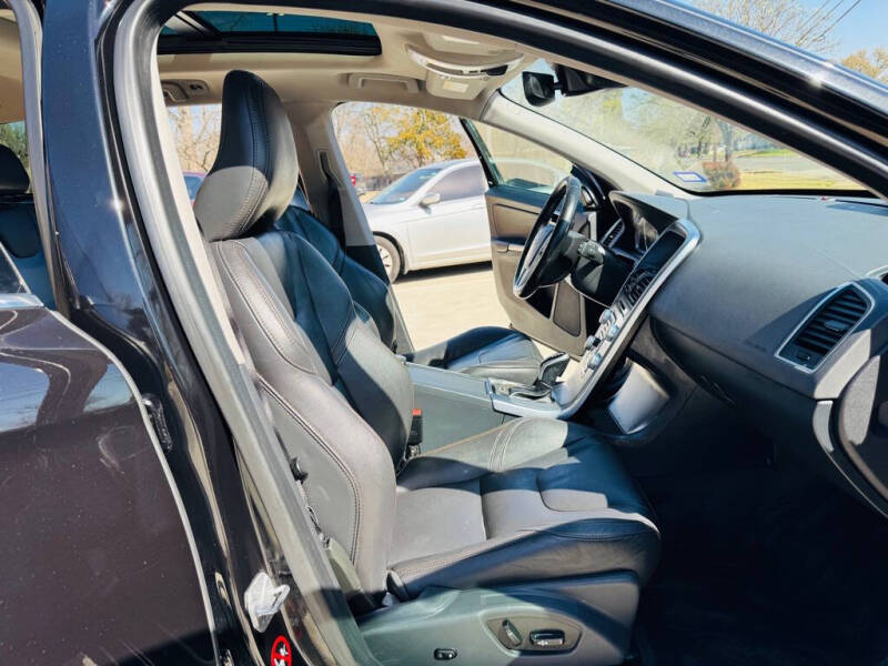 2017 Volvo XC60 T5 Dynamic