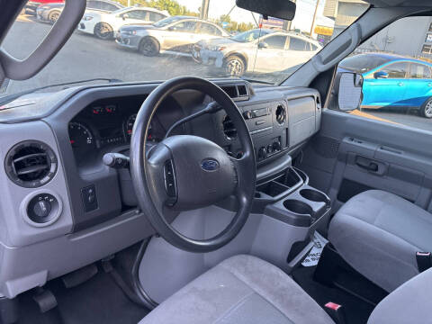 2013 Ford E-Series E-250