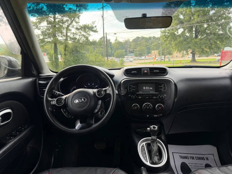 2016 Kia Soul +