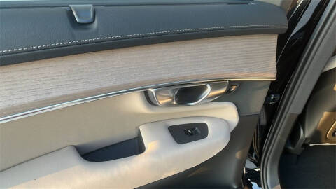 2026 Volvo XC90 B6 Ultra Dark 7P