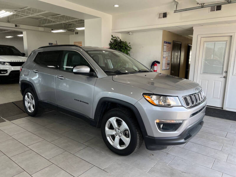 2019 Jeep Compass Latitude photo 2