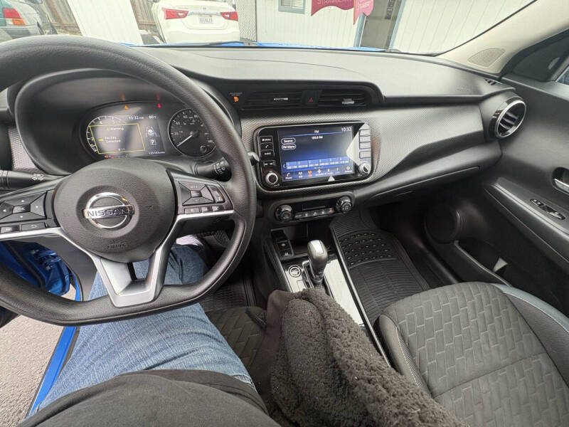 2021 Nissan Kicks SV