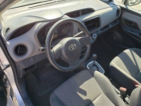 2015 Toyota Yaris 5-Door L