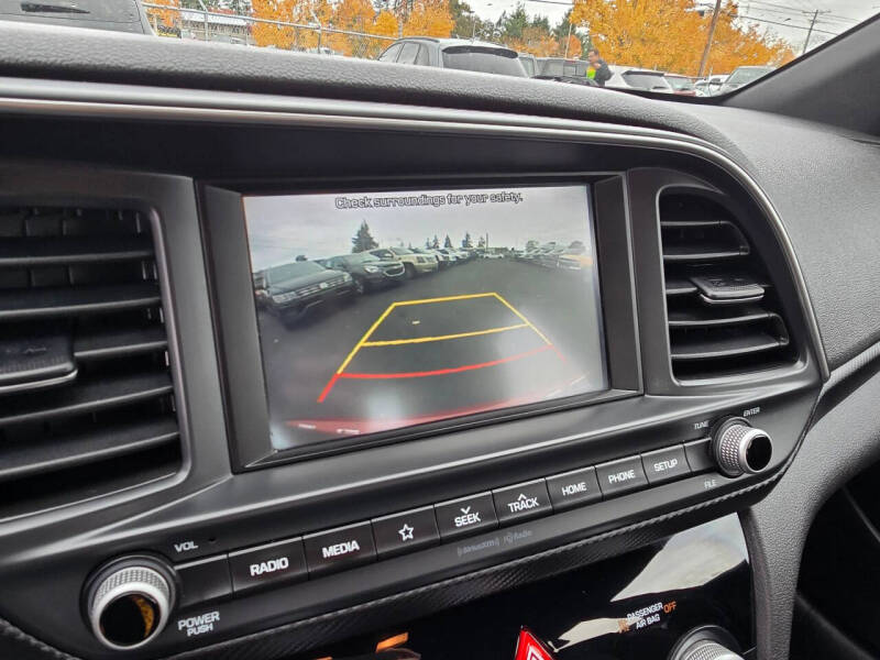 2019 Hyundai Elantra Sport