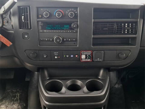 2025 Chevrolet Express 3500