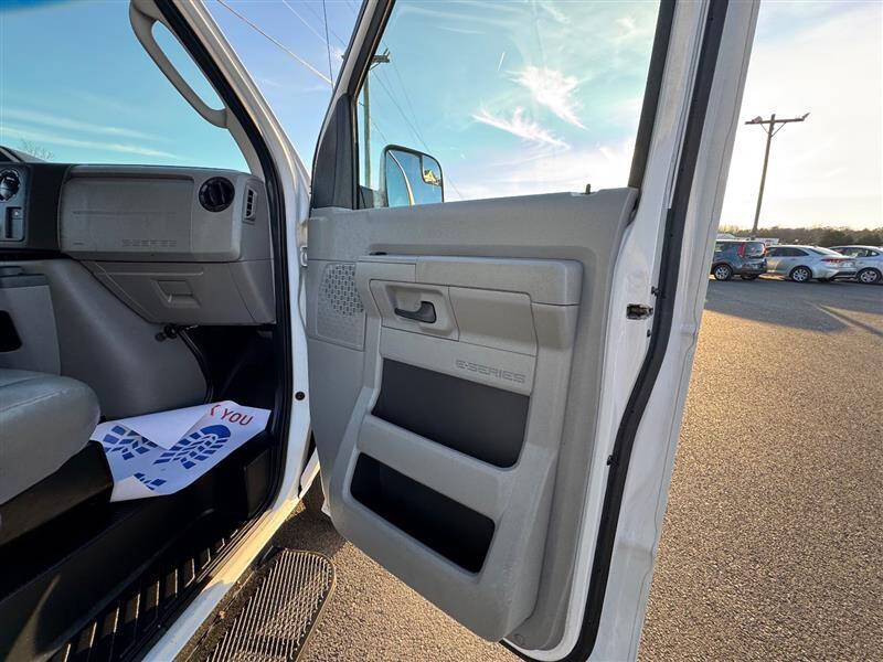 2014 Ford E-Series E-250