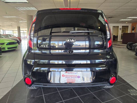 2016 Kia Soul +
