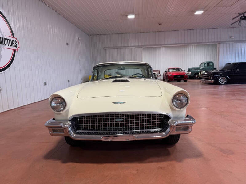 1957 Ford Thunderbird