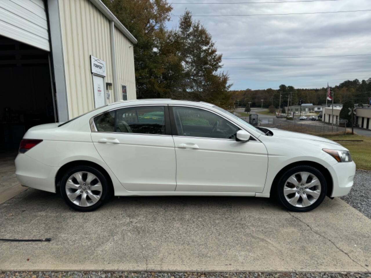 2009 Honda Accord for sale at Robinson Automotive in Albemarle, NC