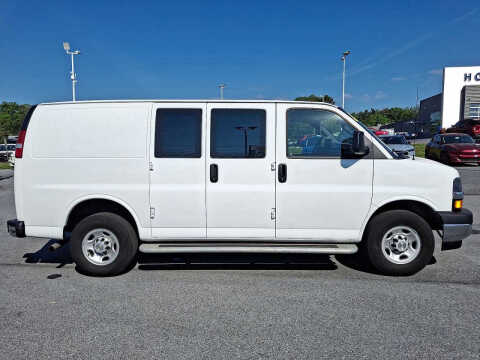 2024 Chevrolet Express 2500